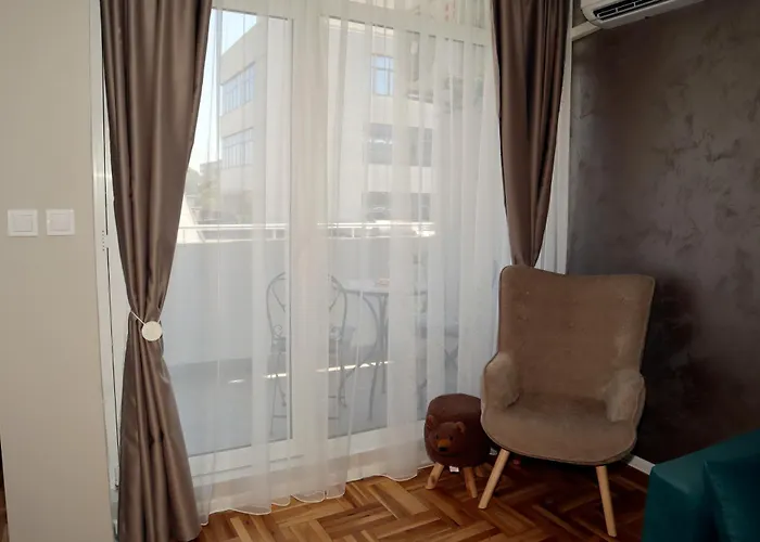 Near To Free Апартаменты